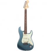 Fender Deluxe Roadhouse Stratocaster Pau Ferro Fingerboard Mystic Ice Blue
