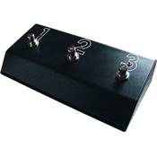 --- DISCONTINUE ---Hughes & Kettner FS3 - pedalier triple Switch