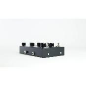 --- DISCONTINUE ---Pédale d'effet Collision devices Black Hole Symmetry