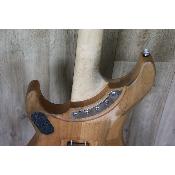--- DISCONTINUE ---Washburn signature Nuno Bettencourt N4 Authentic