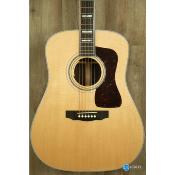GUILD D-55E NAT avec etui