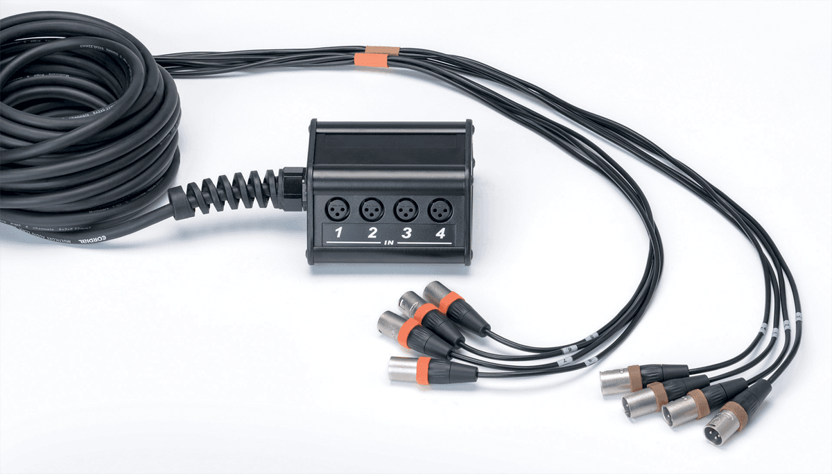 Cordial CYB8-0C15 - boitier scène 8 entrées xlr f câble xlr mâle 15m