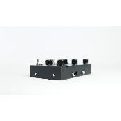 --- DISCONTINUE ---Pédale d'effet Collision devices Black Hole Symmetry