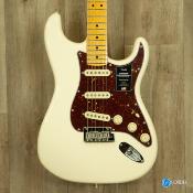 Fender American Professional II Stratocaster, Maple Fingerboard, Olympic White