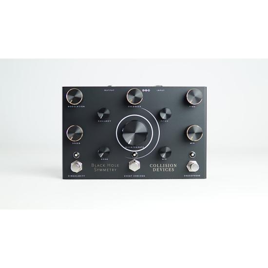 --- DISCONTINUE ---Pédale d'effet Collision devices Black Hole Symmetry